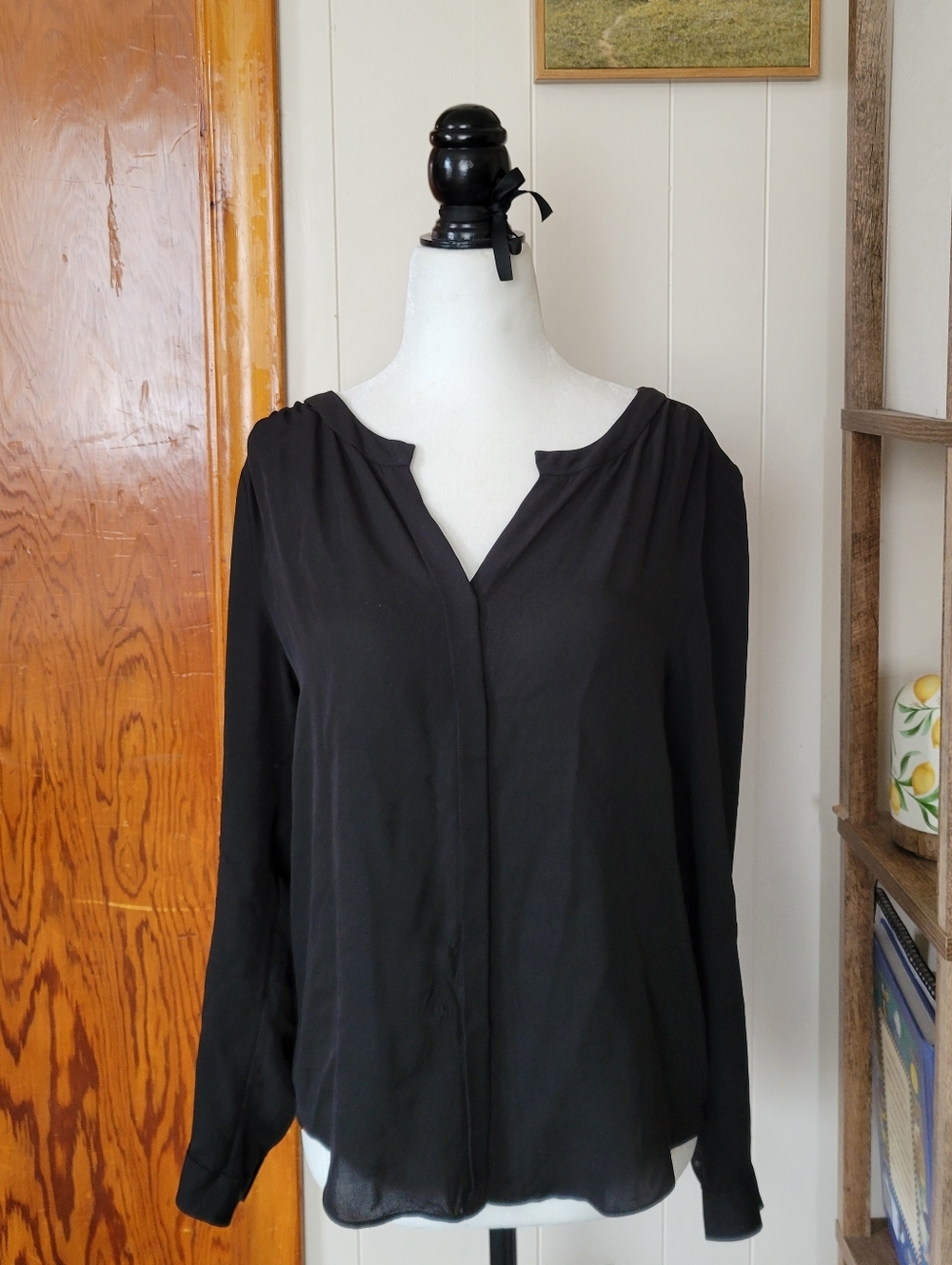 Aritzia Babaton | 100% Silk Blouse